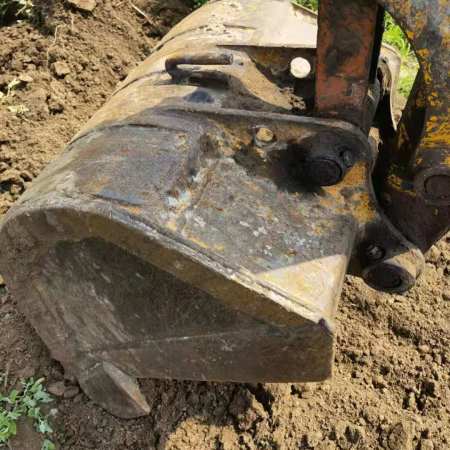 雷沃重工FR65履带式挖掘机