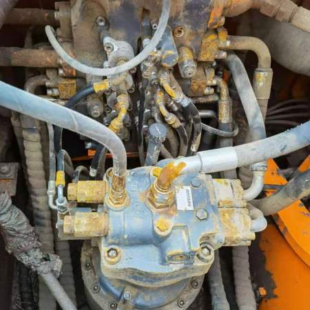 斗山DH225-9履带式挖掘机