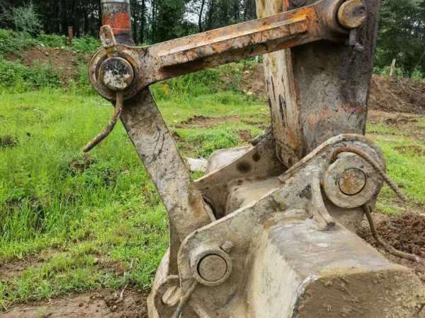 斗山DH225-9履帶式挖掘機(jī)