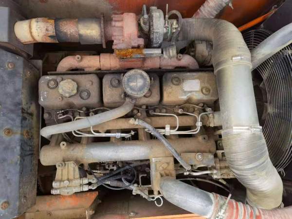 斗山DH225-9履帶式挖掘機(jī)