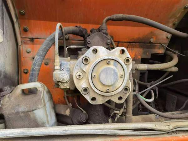 斗山DH225-9履帶式挖掘機(jī)