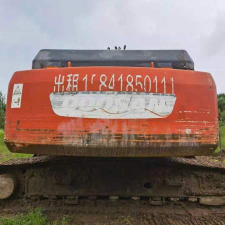 斗山DH225-9履带式挖掘机