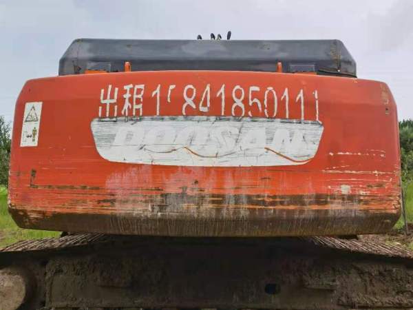 斗山DH225-9履帶式挖掘機(jī)