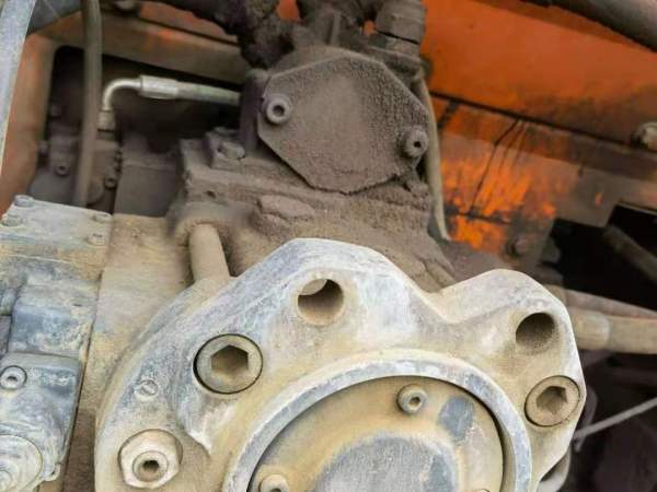 斗山DH225-9履帶式挖掘機(jī)