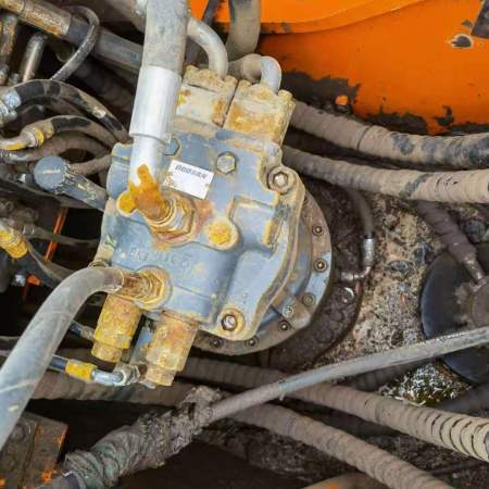 斗山DH225-9履带式挖掘机