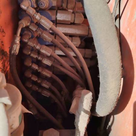 斗山DH70履带式挖掘机