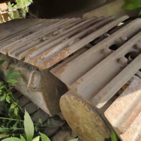 斗山DH70履带式挖掘机