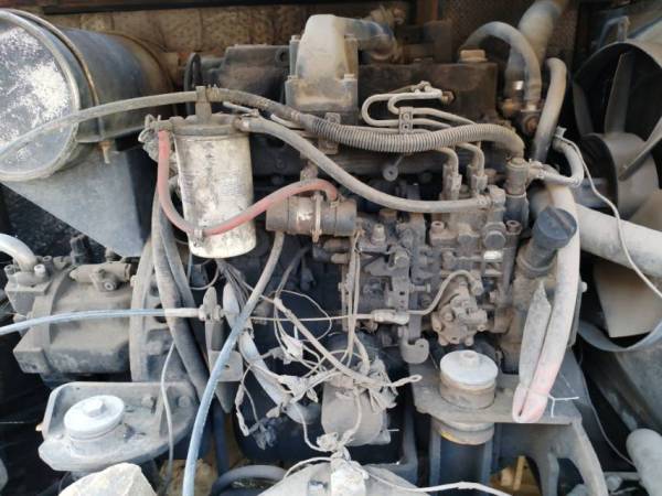 雷沃重工FR85履帶式挖掘機(jī)