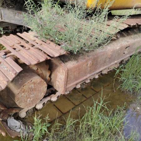 雷沃重工FR85履带式挖掘机