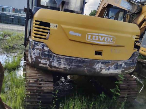 雷沃重工FR85履帶式挖掘機(jī)