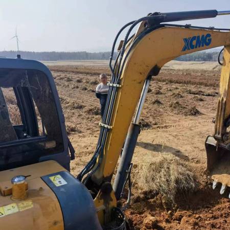 徐工XE55D履带式挖掘机