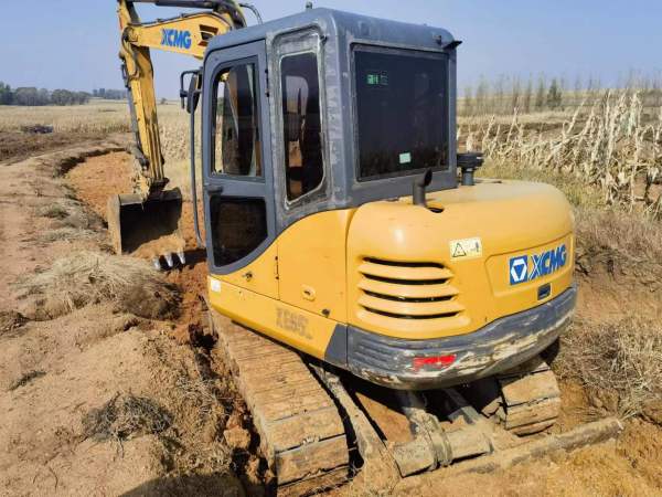 徐工XE55D履帶式挖掘機