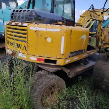 沃尔华DLS860-7A轮式挖掘机