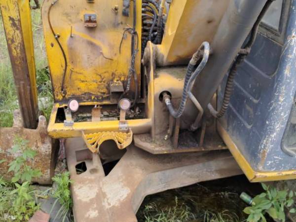 徐工XE80履帶式挖掘機(jī)