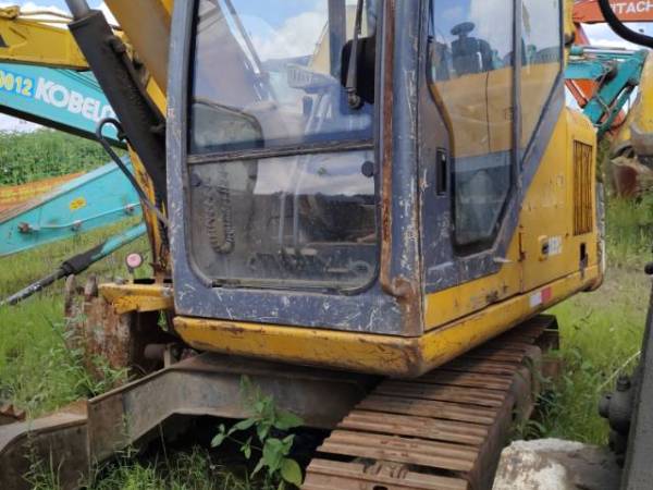 徐工XE80履帶式挖掘機(jī)