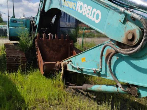 神鋼SK260履帶式挖掘機(jī)