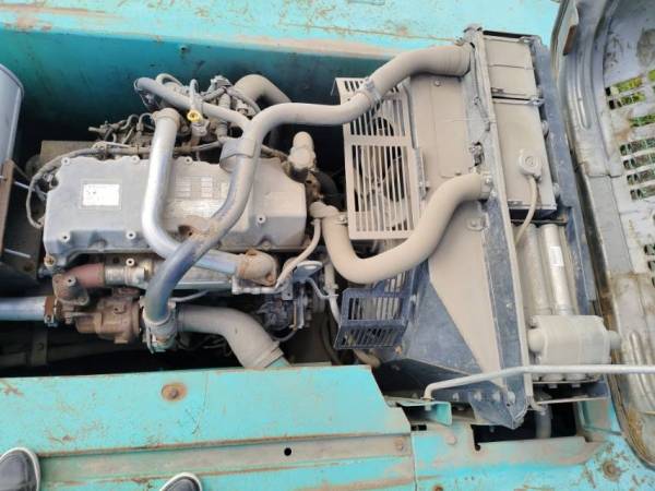 神鋼SK260履帶式挖掘機(jī)