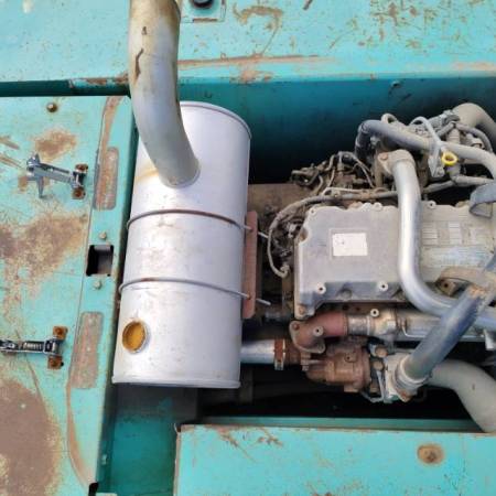 神钢SK260履带式挖掘机