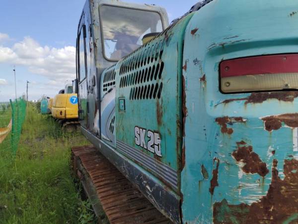 神鋼SK260履帶式挖掘機(jī)