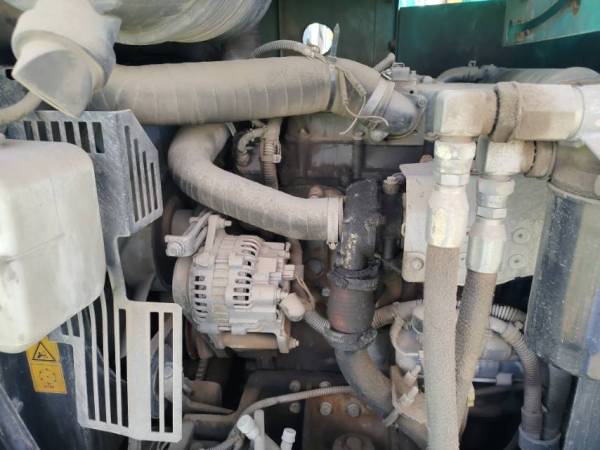 神鋼SK75履帶式挖掘機(jī)