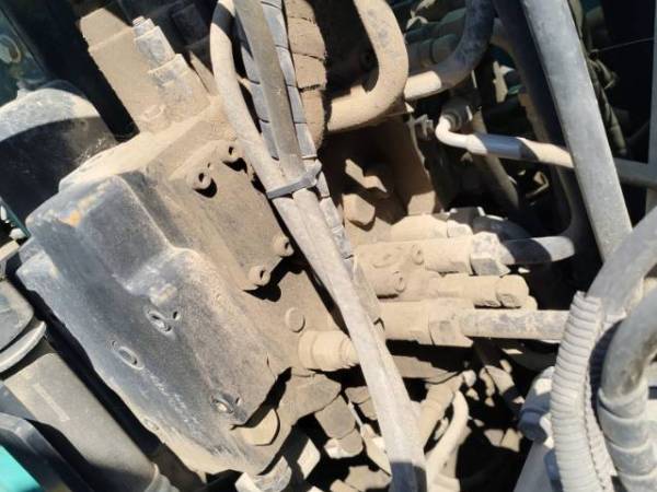 神鋼SK75履帶式挖掘機(jī)