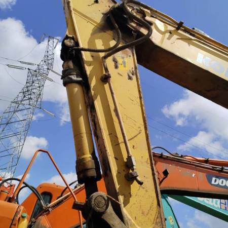 小松PC270-7履带式挖掘机