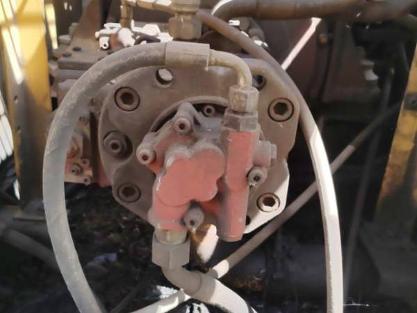 玉柴YC135-8履帶式挖掘機