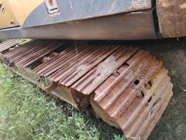 玉柴YC135-8履帶式挖掘機