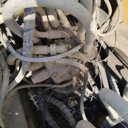 玉柴YC135-8履带式挖掘机