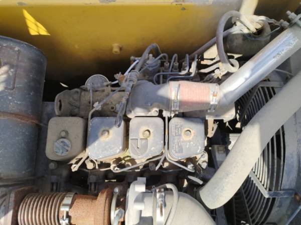 玉柴YC135-8履帶式挖掘機