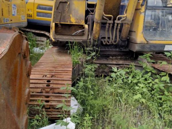 玉柴YC135-8履帶式挖掘機