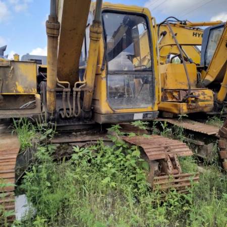 玉柴YC135-8履带式挖掘机