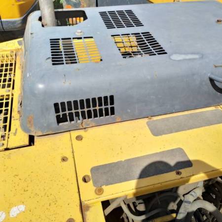 玉柴YC135-8履带式挖掘机