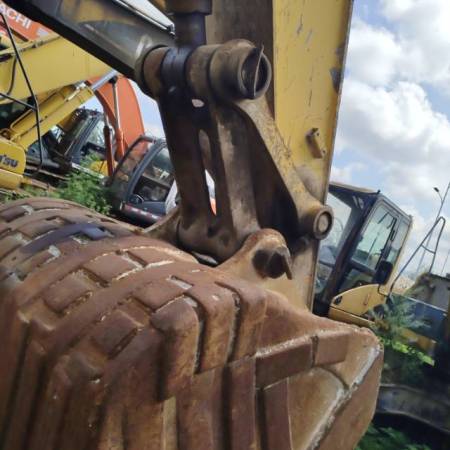 住友SH360HD-5履带式挖掘机