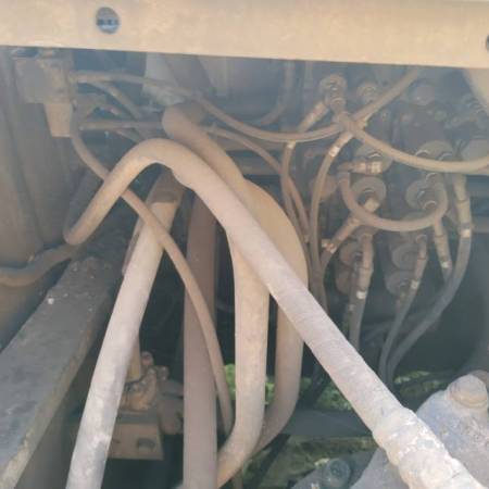 住友SH360HD-5履带式挖掘机