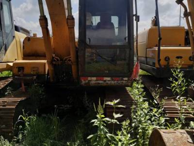 現(xiàn)代R110-7履帶式挖掘機(jī)