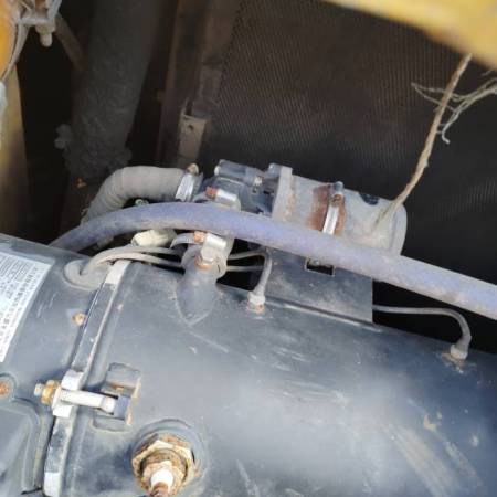 现代R110-7履带式挖掘机