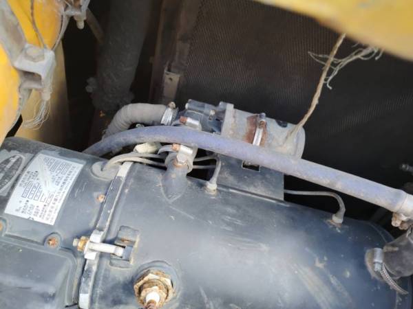 現(xiàn)代R110-7履帶式挖掘機