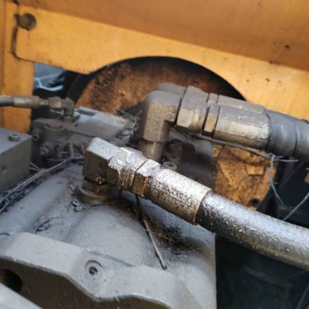 现代R110-7履带式挖掘机