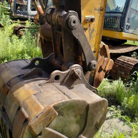 现代R110-7履带式挖掘机