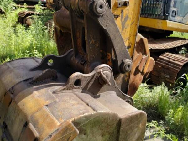 現(xiàn)代R110-7履帶式挖掘機