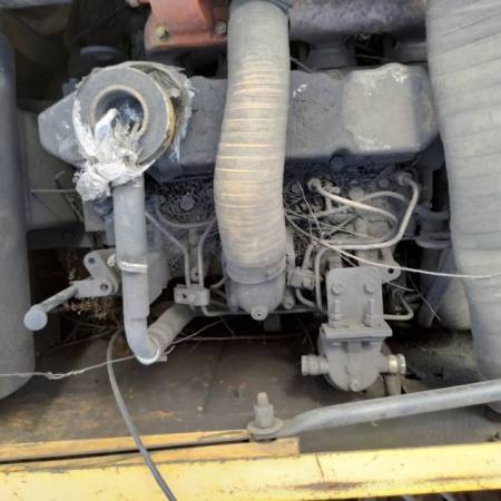 现代R110-7履带式挖掘机