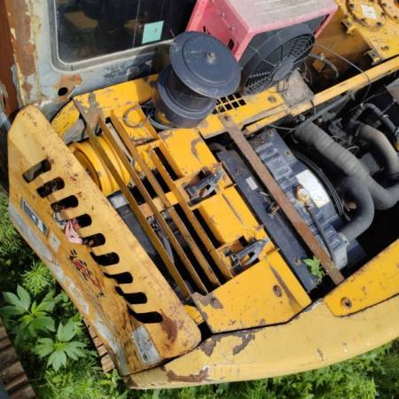 现代R110-7履带式挖掘机