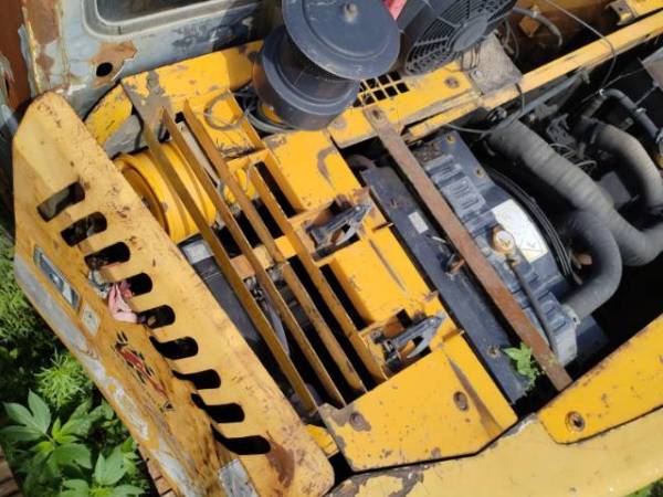 現(xiàn)代R110-7履帶式挖掘機