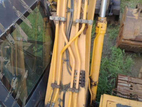 現(xiàn)代R110-7履帶式挖掘機