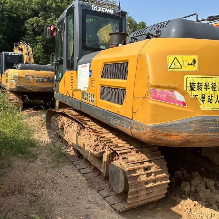 徐工XE205DA履带式挖掘机