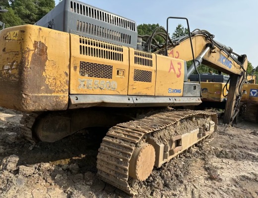 徐工XE470履带式挖掘机