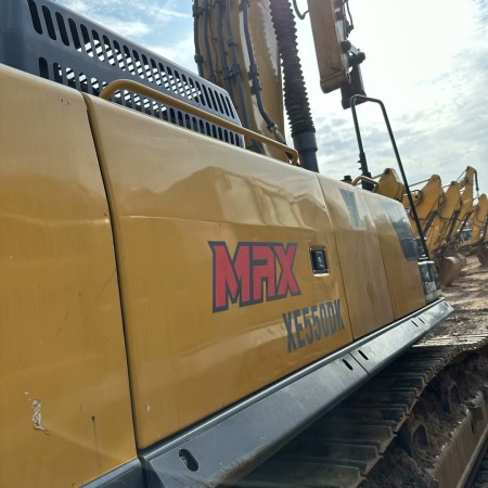 徐工XE550DK履带式挖掘机