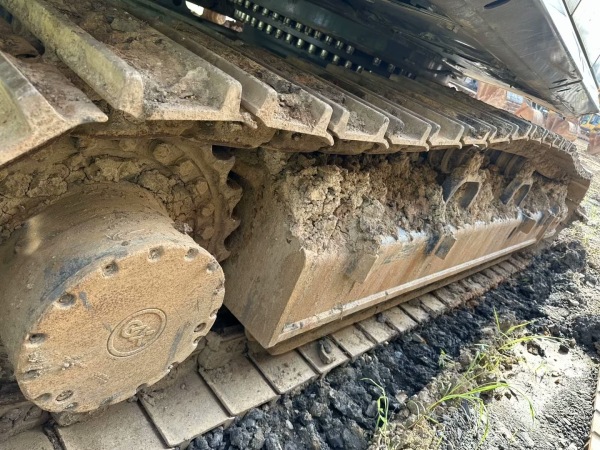 徐工XE550DK履帶式挖掘機