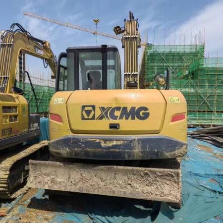 徐工XE75DA履带式挖掘机